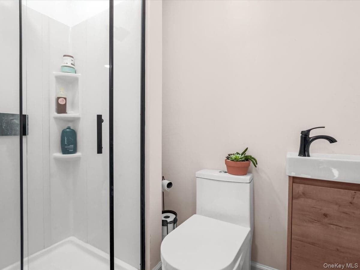 269 Carleton Drive thumbnail 14