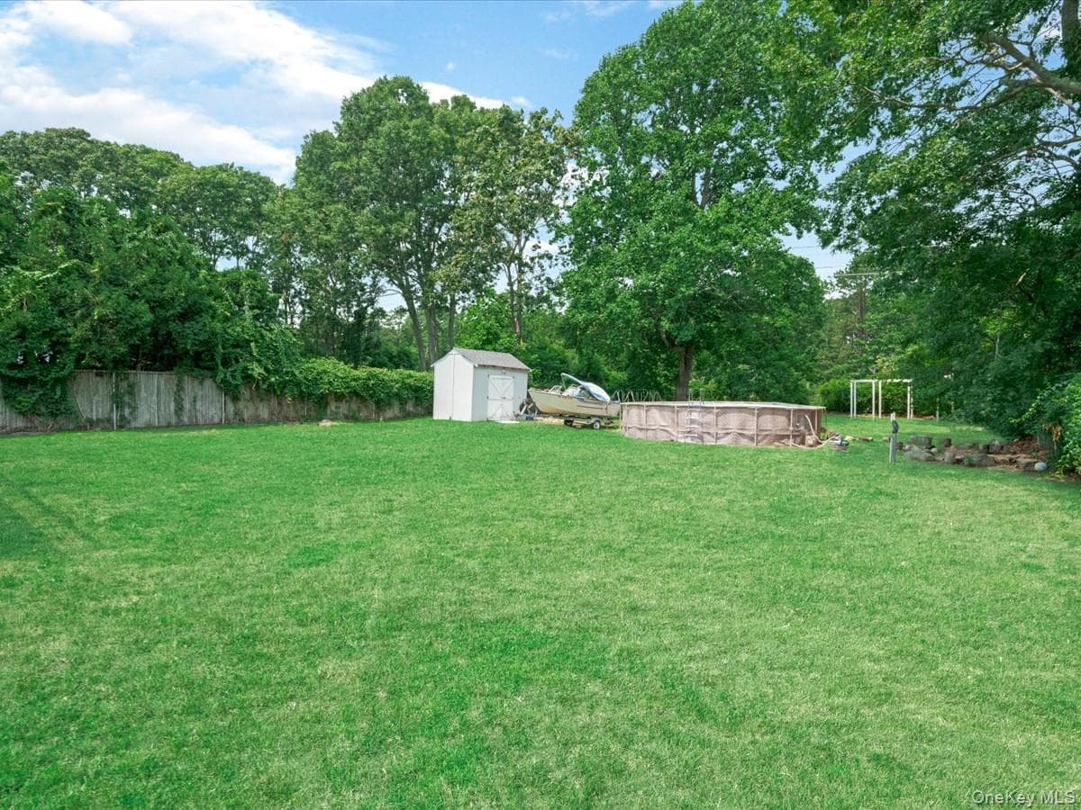 269 Carleton Drive thumbnail 18