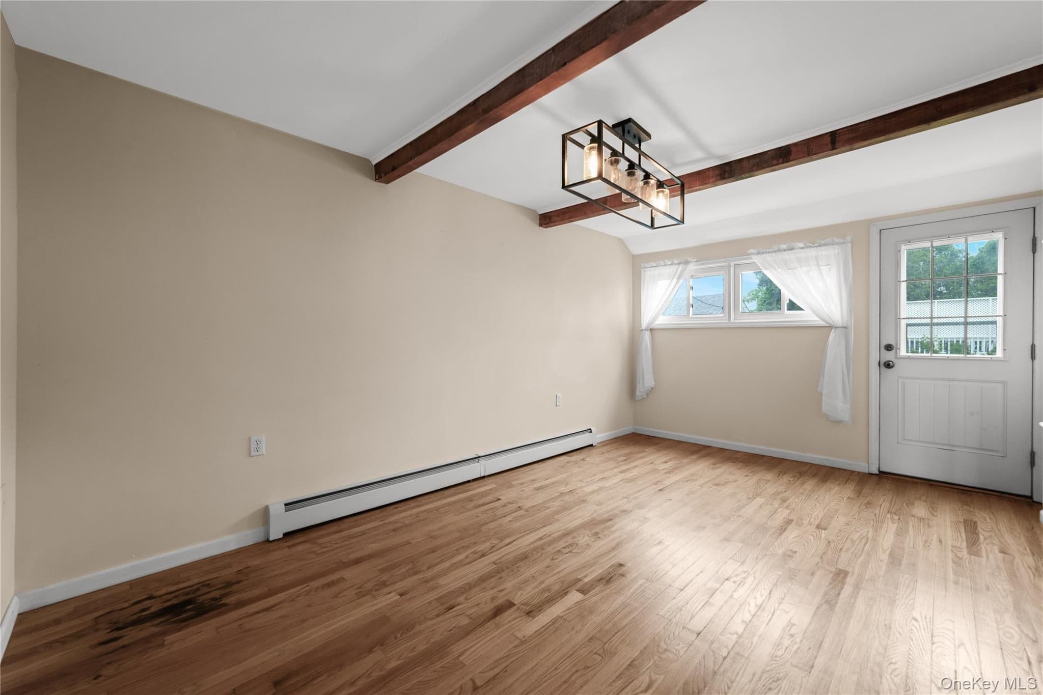 280 S Bayview Avenue thumbnail 12