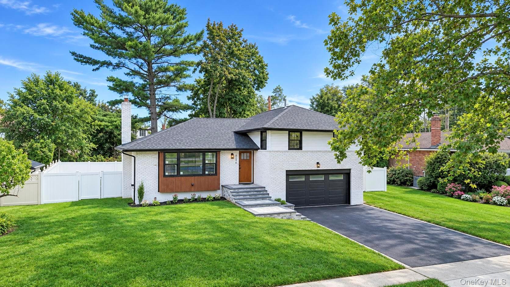2056 Stratford Drive thumbnail 3