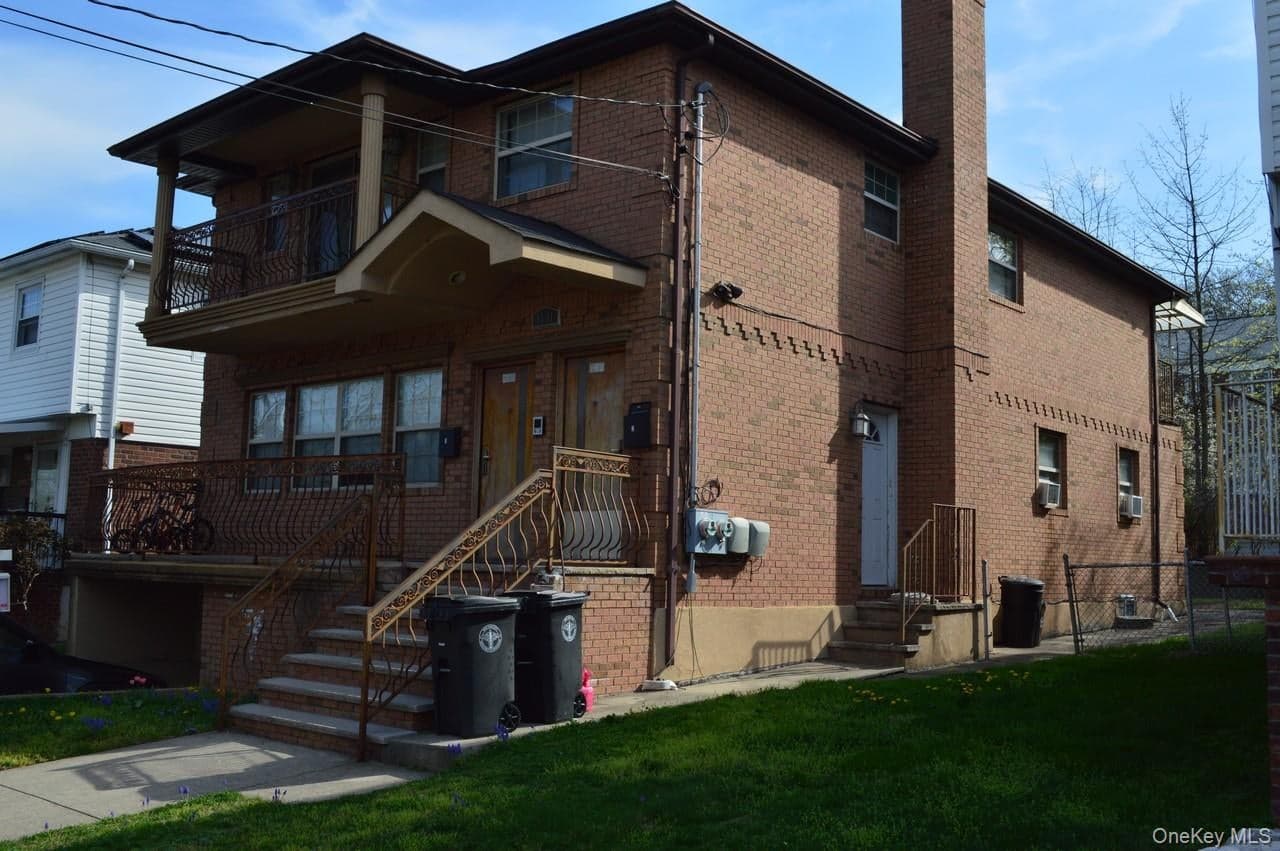 13-31 209th Street thumbnail 22