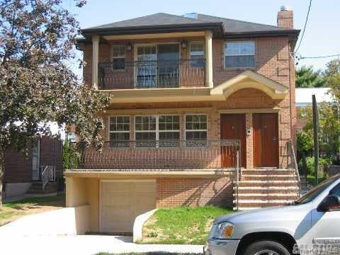 13-31 209th Street photo 1