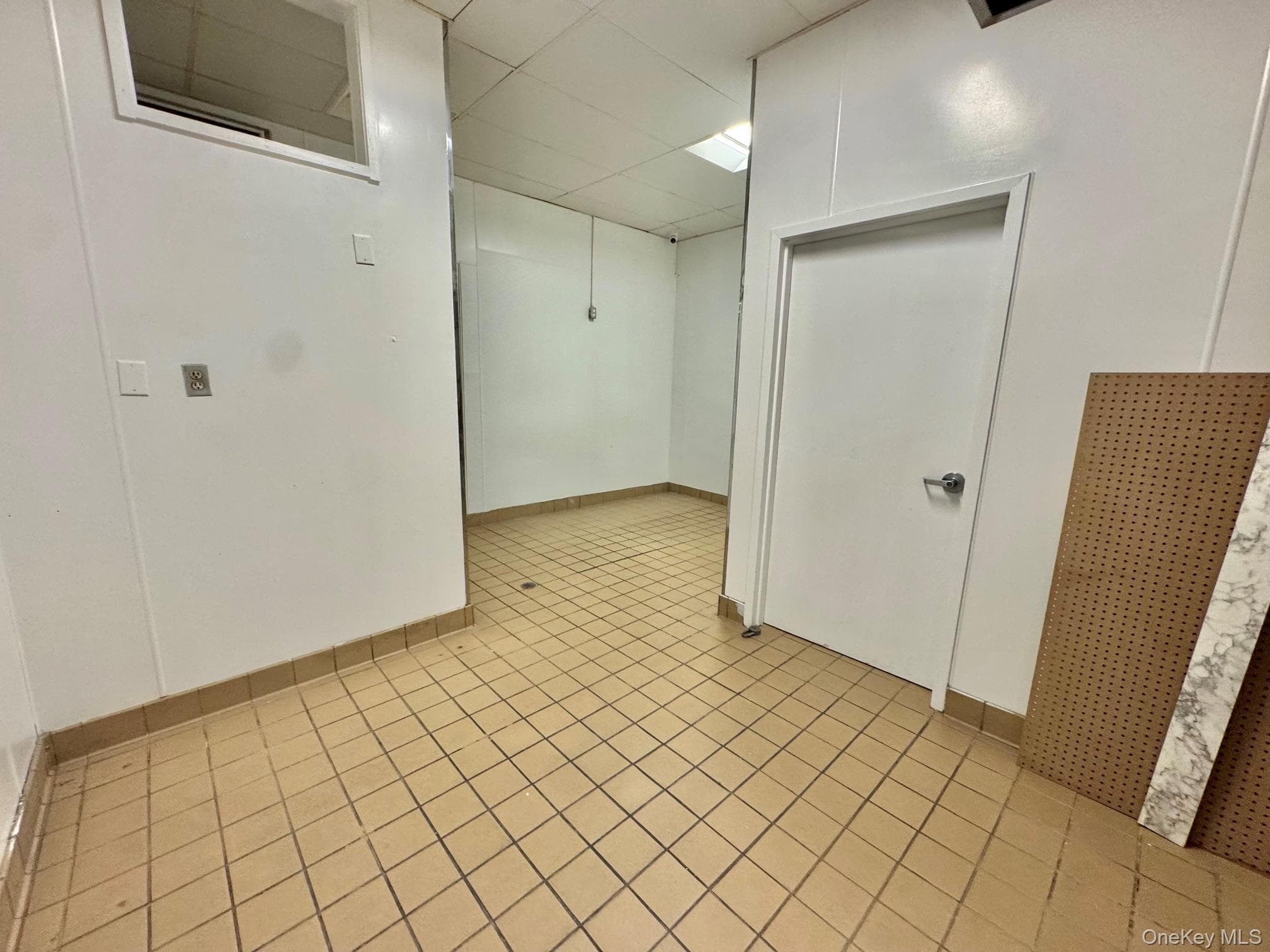 75-11 75-13 Metropolitan Avenue thumbnail 19
