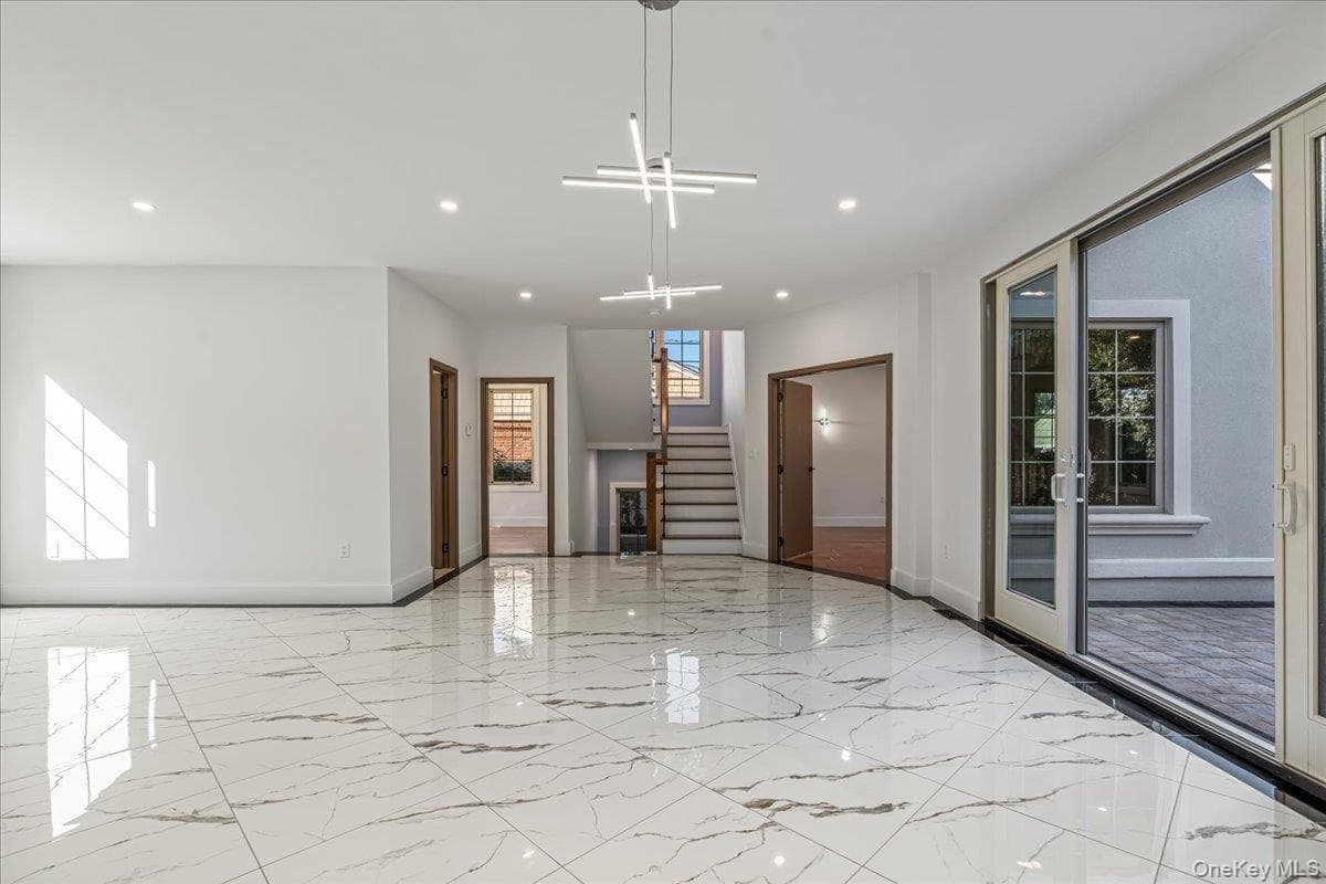 740 Willow Road thumbnail 8