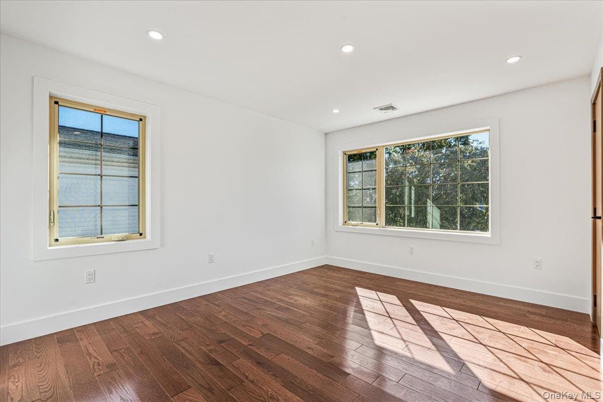 740 Willow Road thumbnail 27