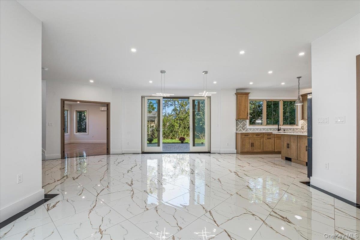 740 Willow Road thumbnail 4