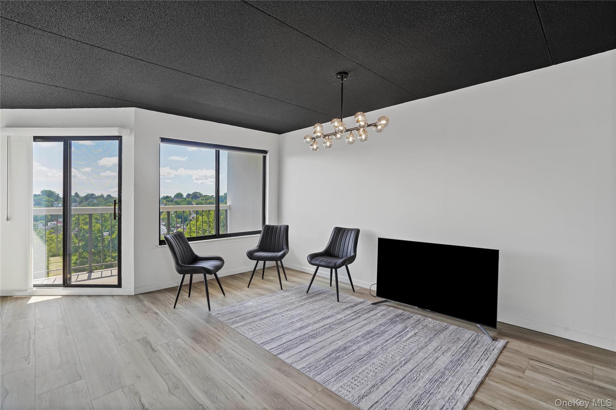 500 High Point Drive Unit: 709 thumbnail 21
