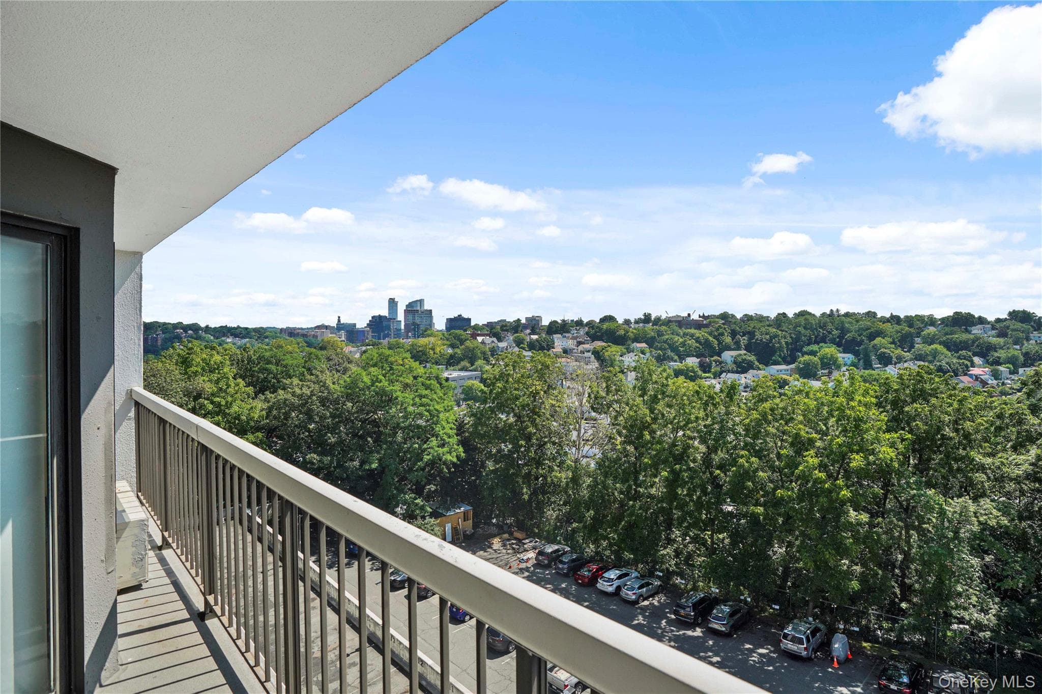 500 High Point Drive Unit: 709 thumbnail 28