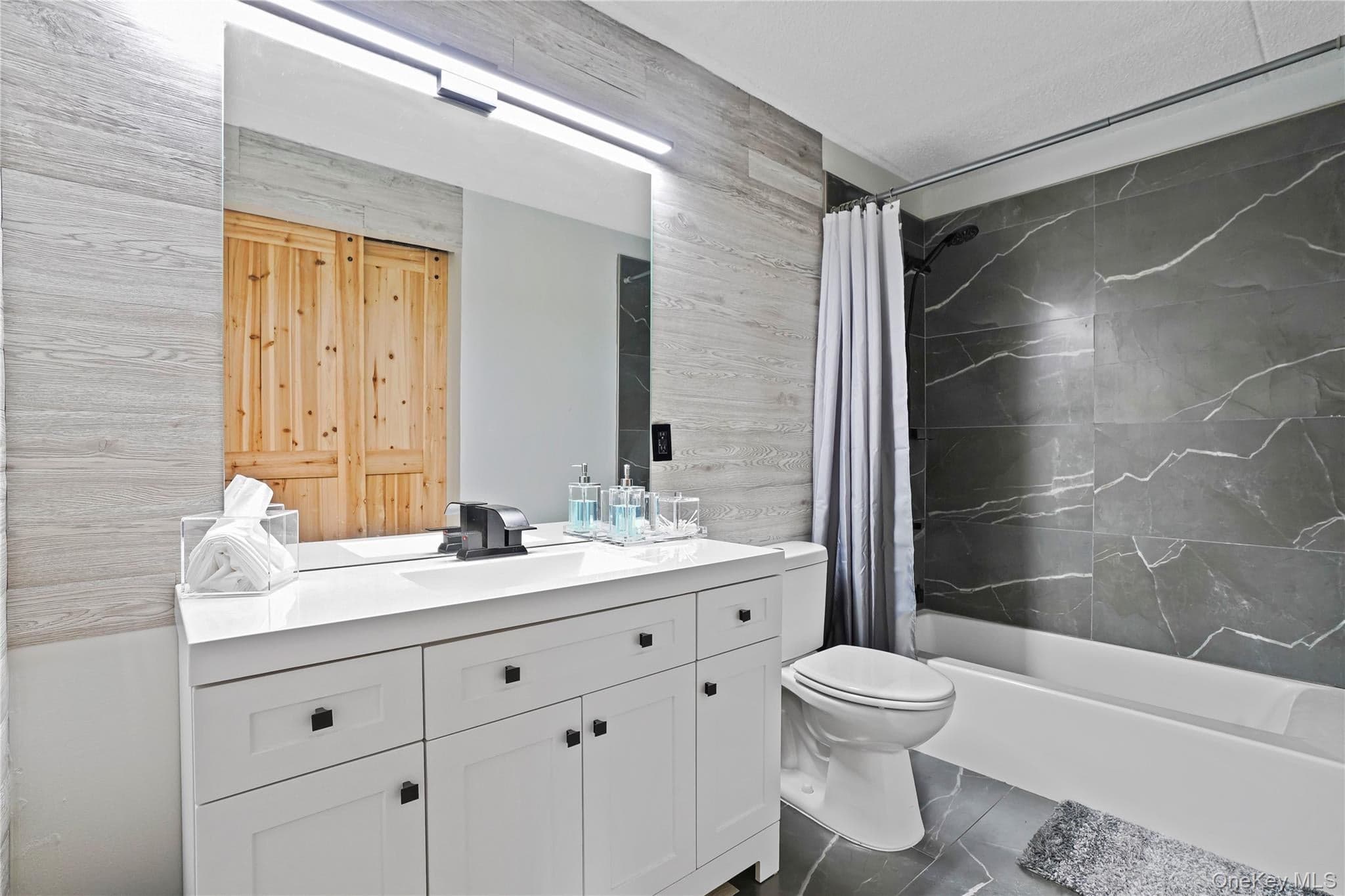 500 High Point Drive Unit: 709 thumbnail 9