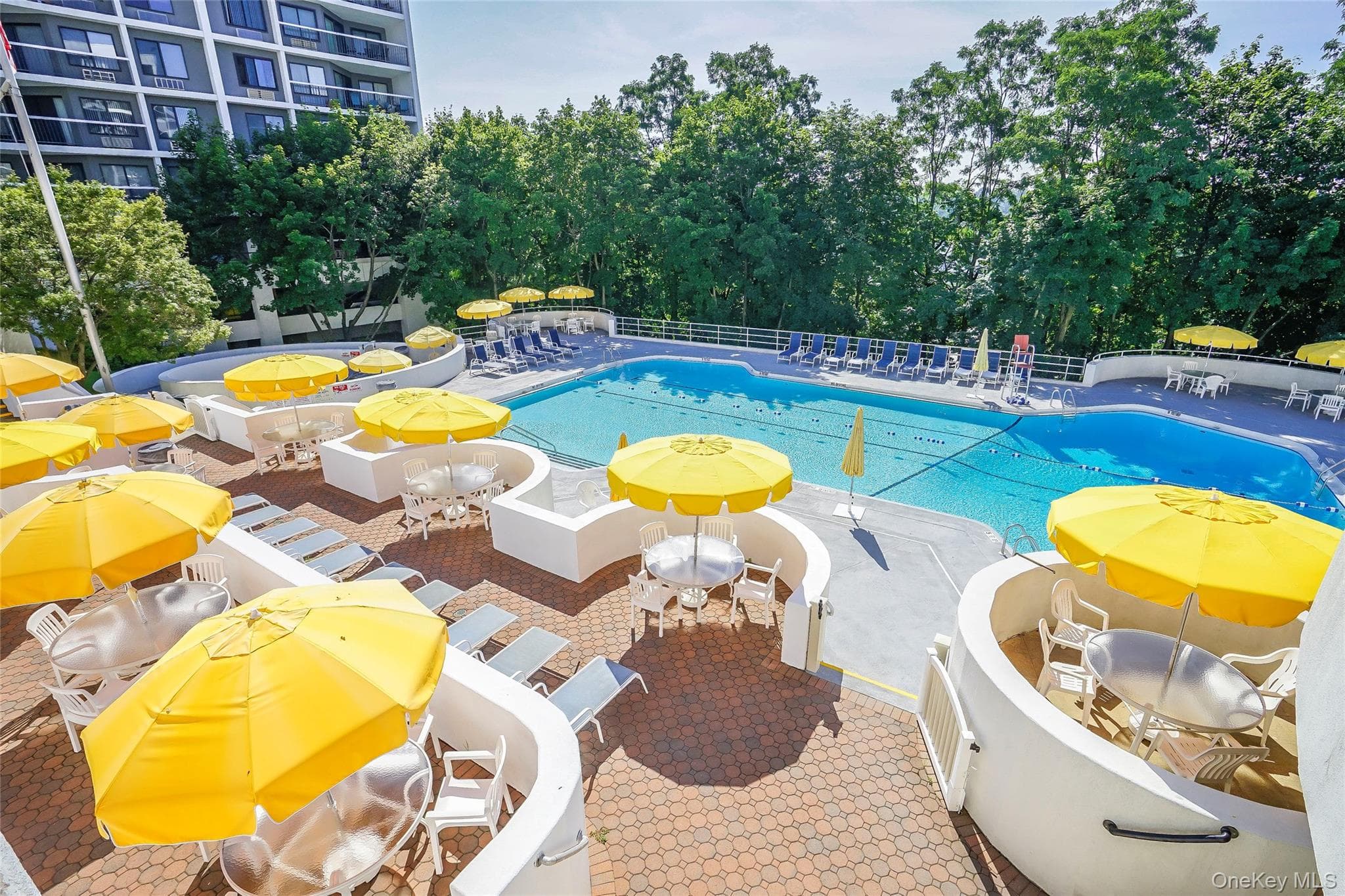 500 High Point Drive Unit: 709 thumbnail 38