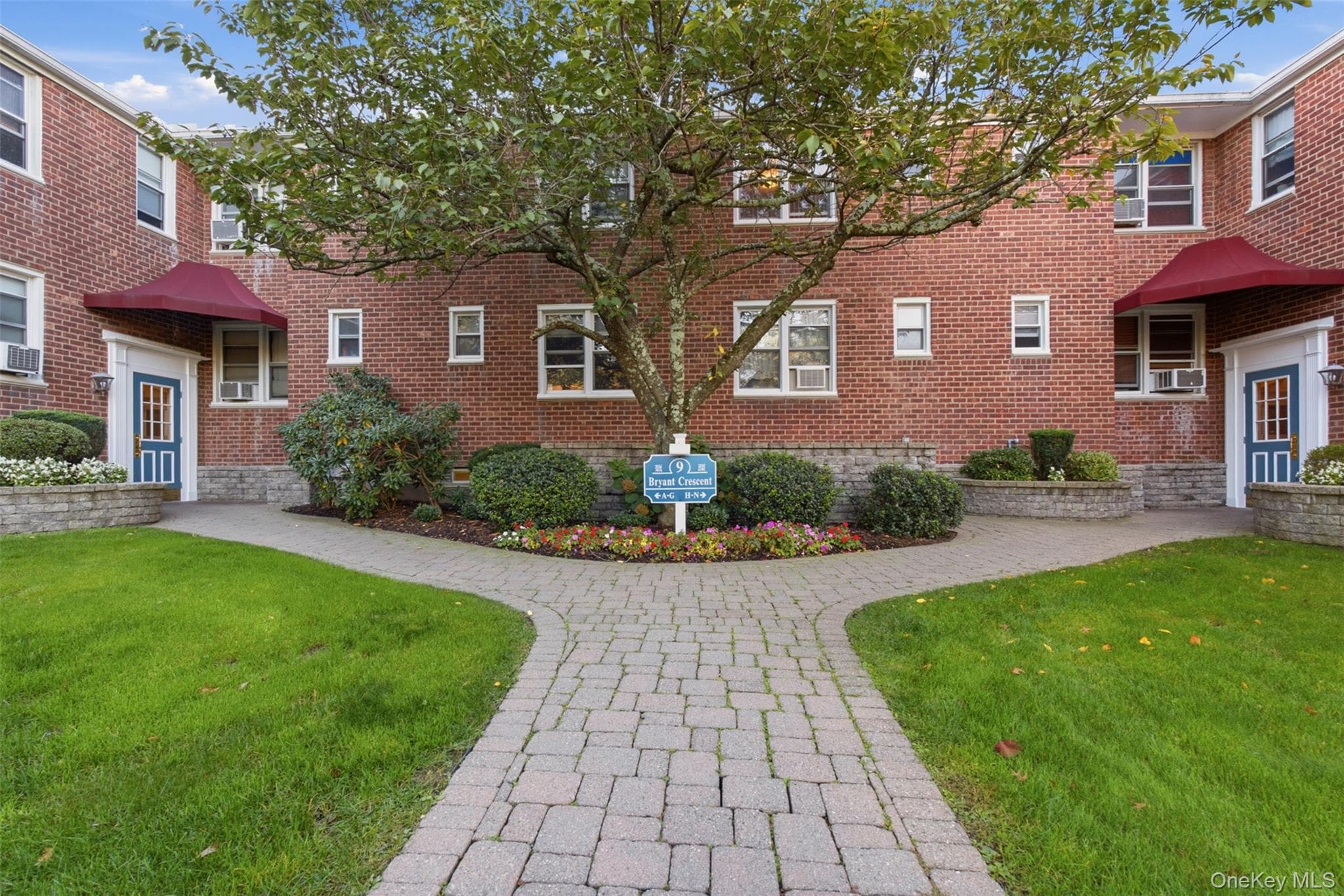 9 Bryant Crescent Unit: 2N thumbnail 2