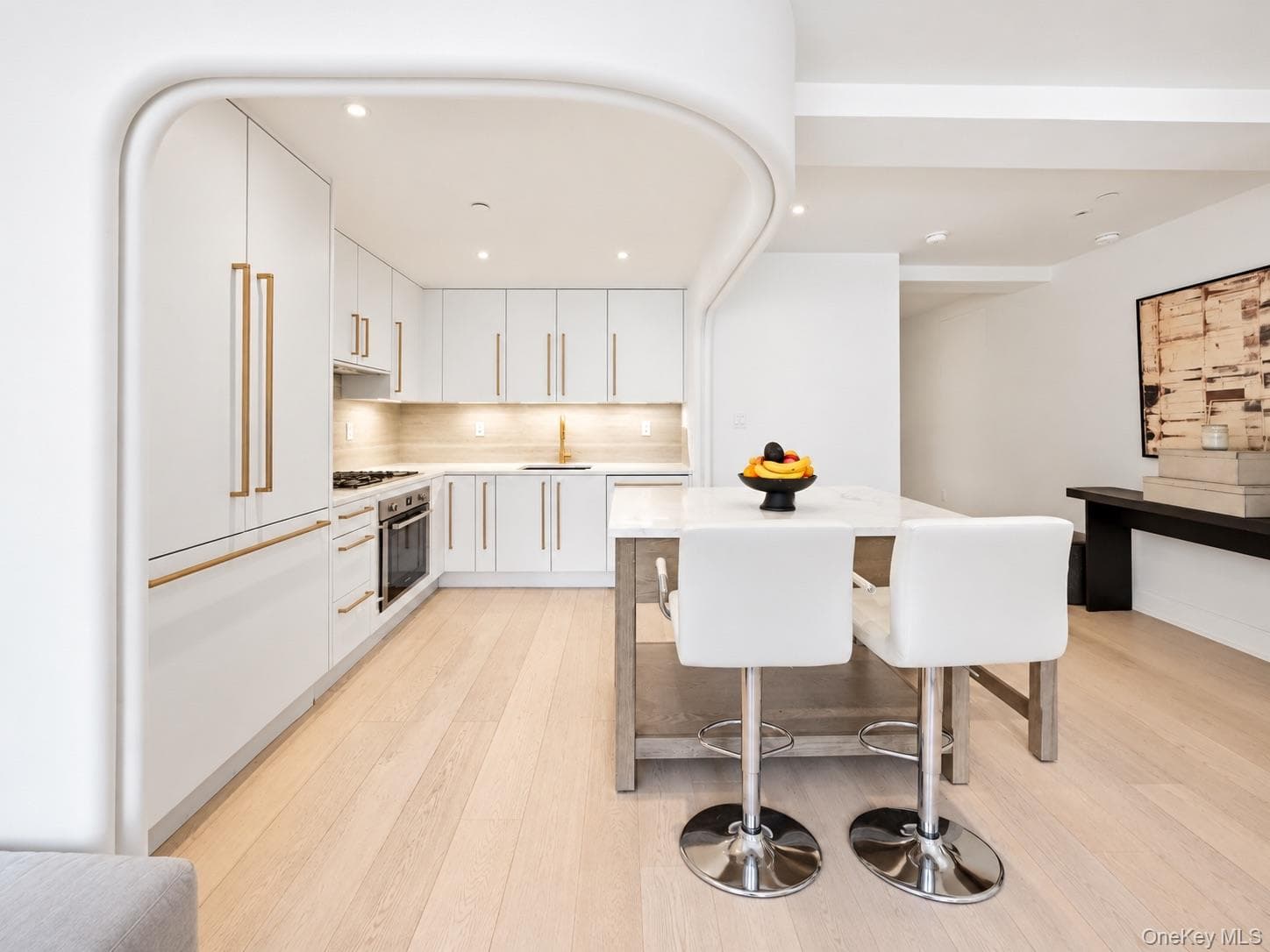 533 E 12th Street Unit: 5B thumbnail 2