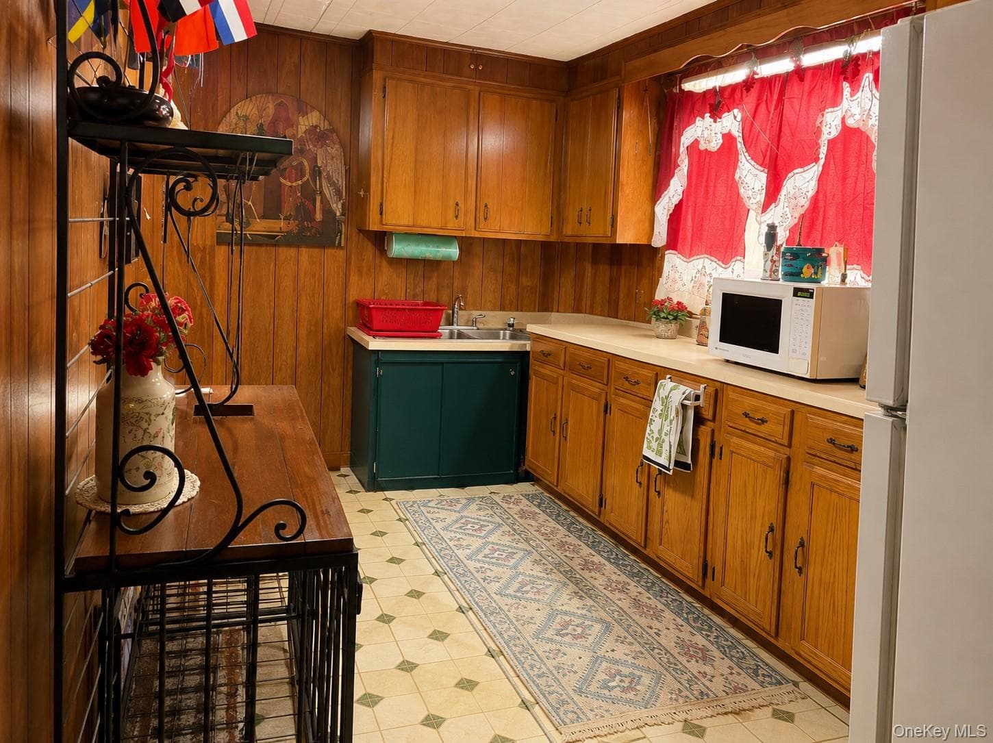 227 Stephens Avenue thumbnail 4