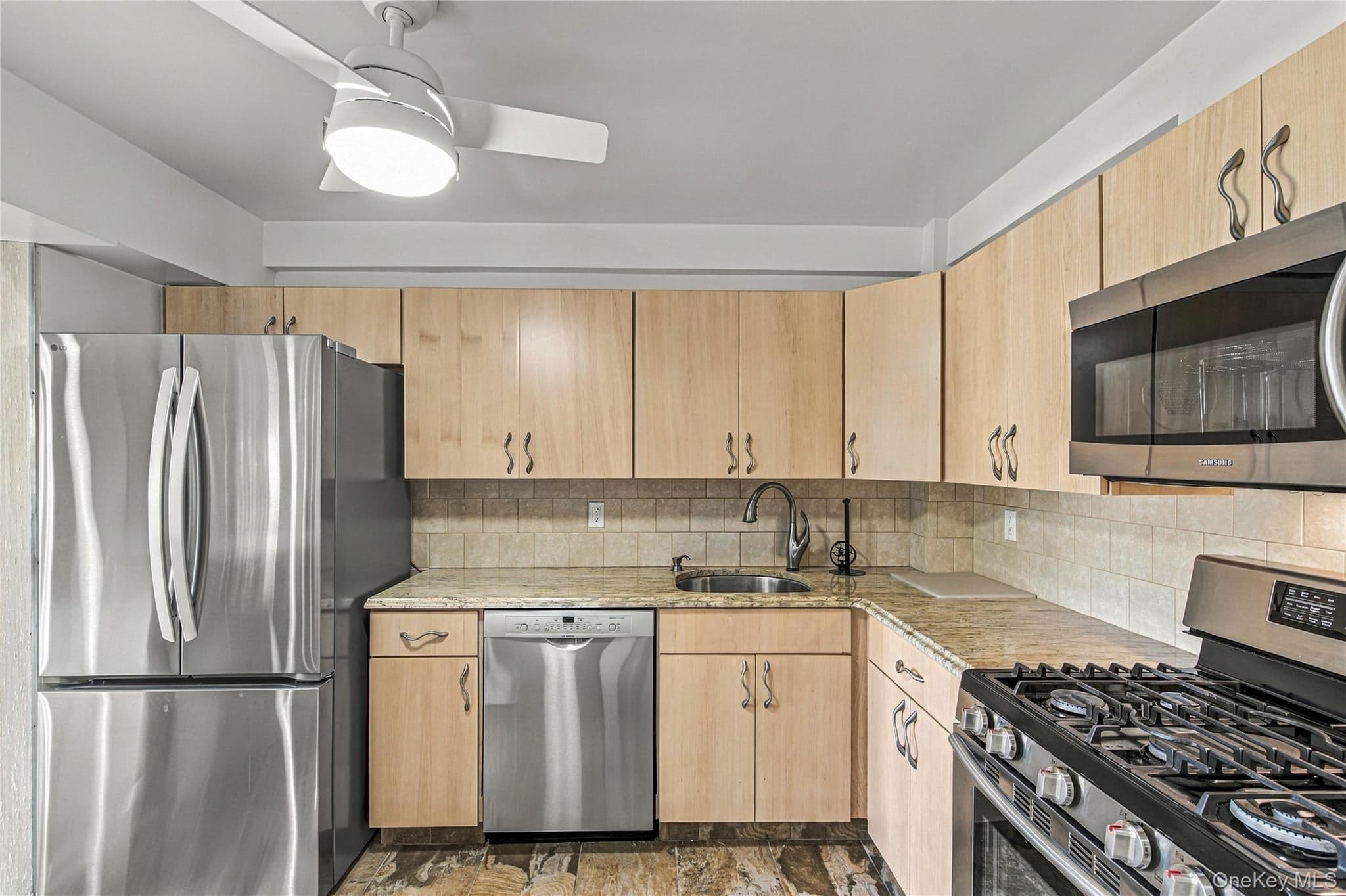 1301 Michael Court Unit: 1624 thumbnail 11