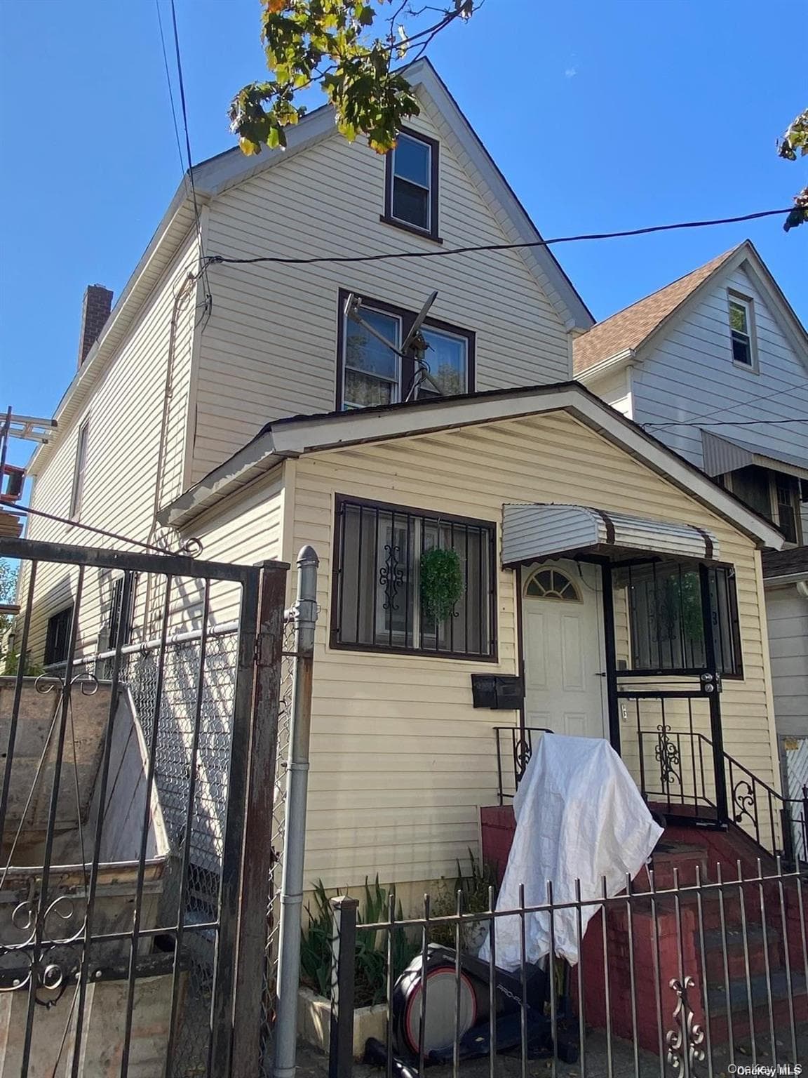 103-16 89th Street thumbnail 4