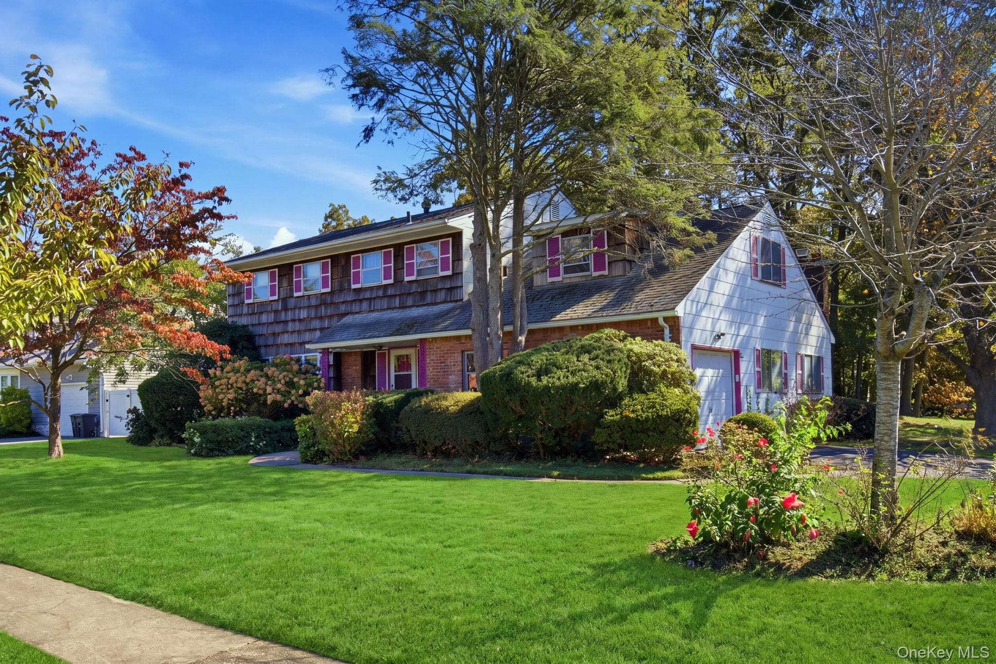 63 Lauren Avenue, Dix Hills