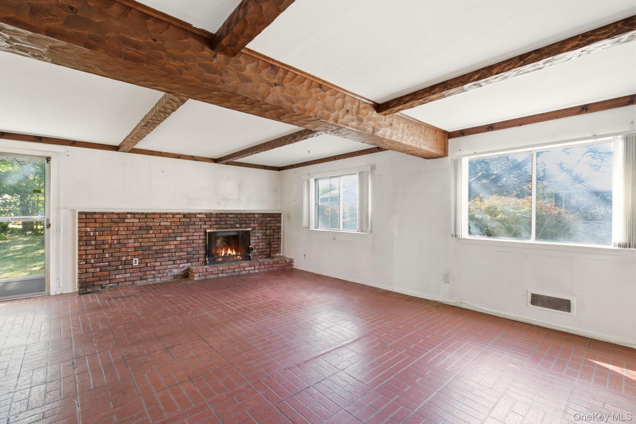 63 Lauren Avenue thumbnail 19