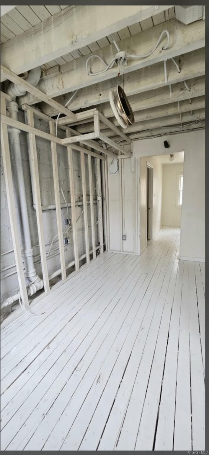 873 E 216th Street thumbnail 4