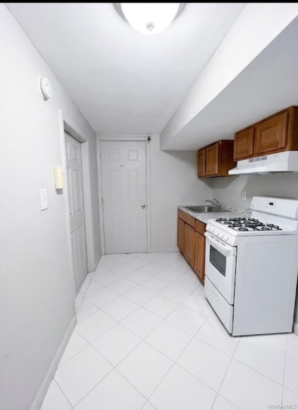 873 E 216th Street thumbnail 18