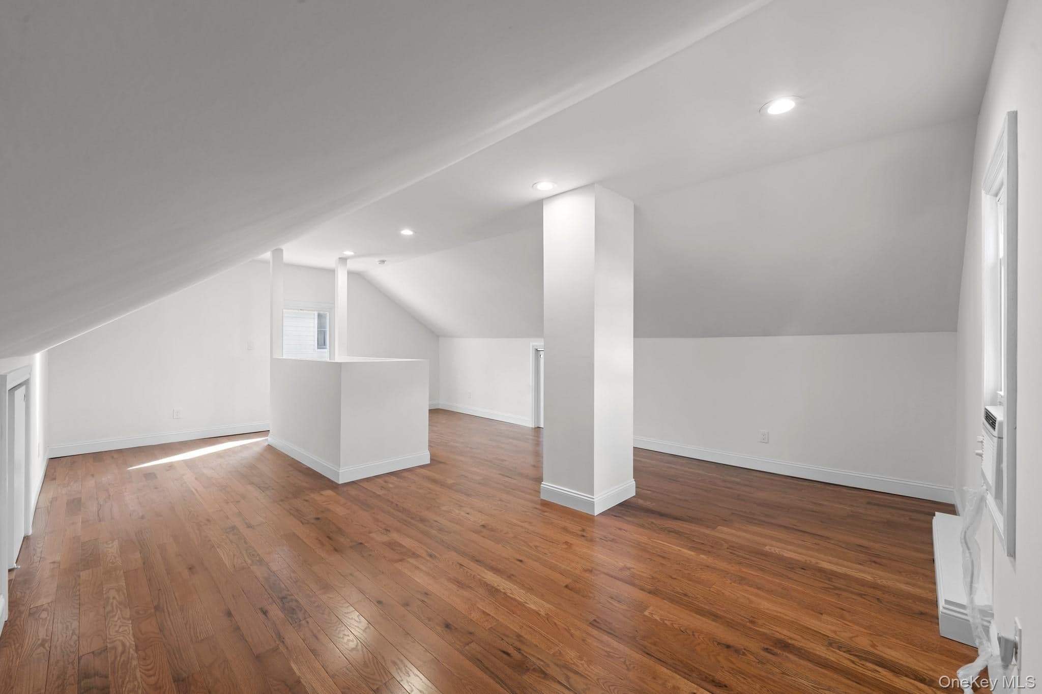 2 Fordham Place thumbnail 16