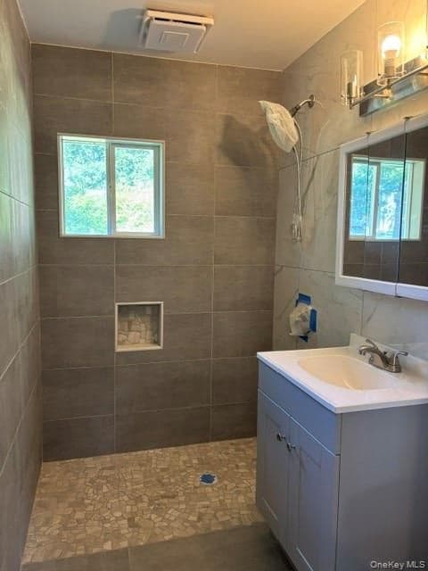 235 Birch Hill Road thumbnail 4