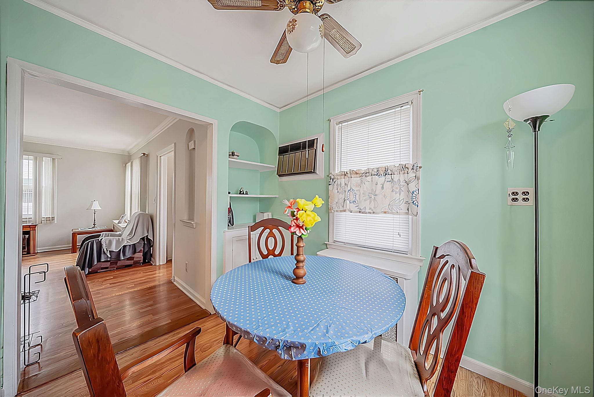 1111 Esther Street thumbnail 11