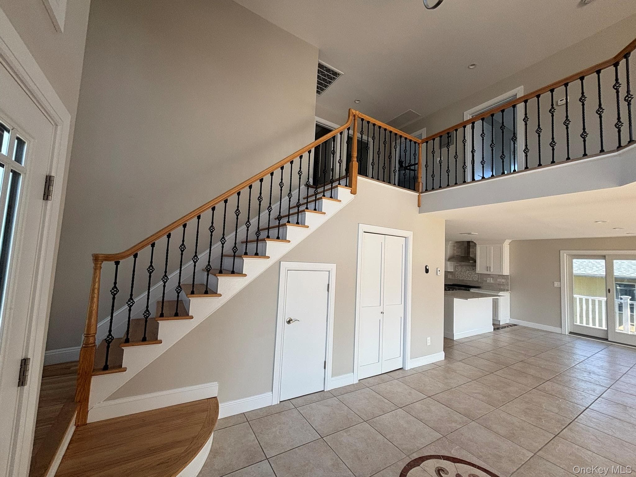 35 Adams Avenue thumbnail 15