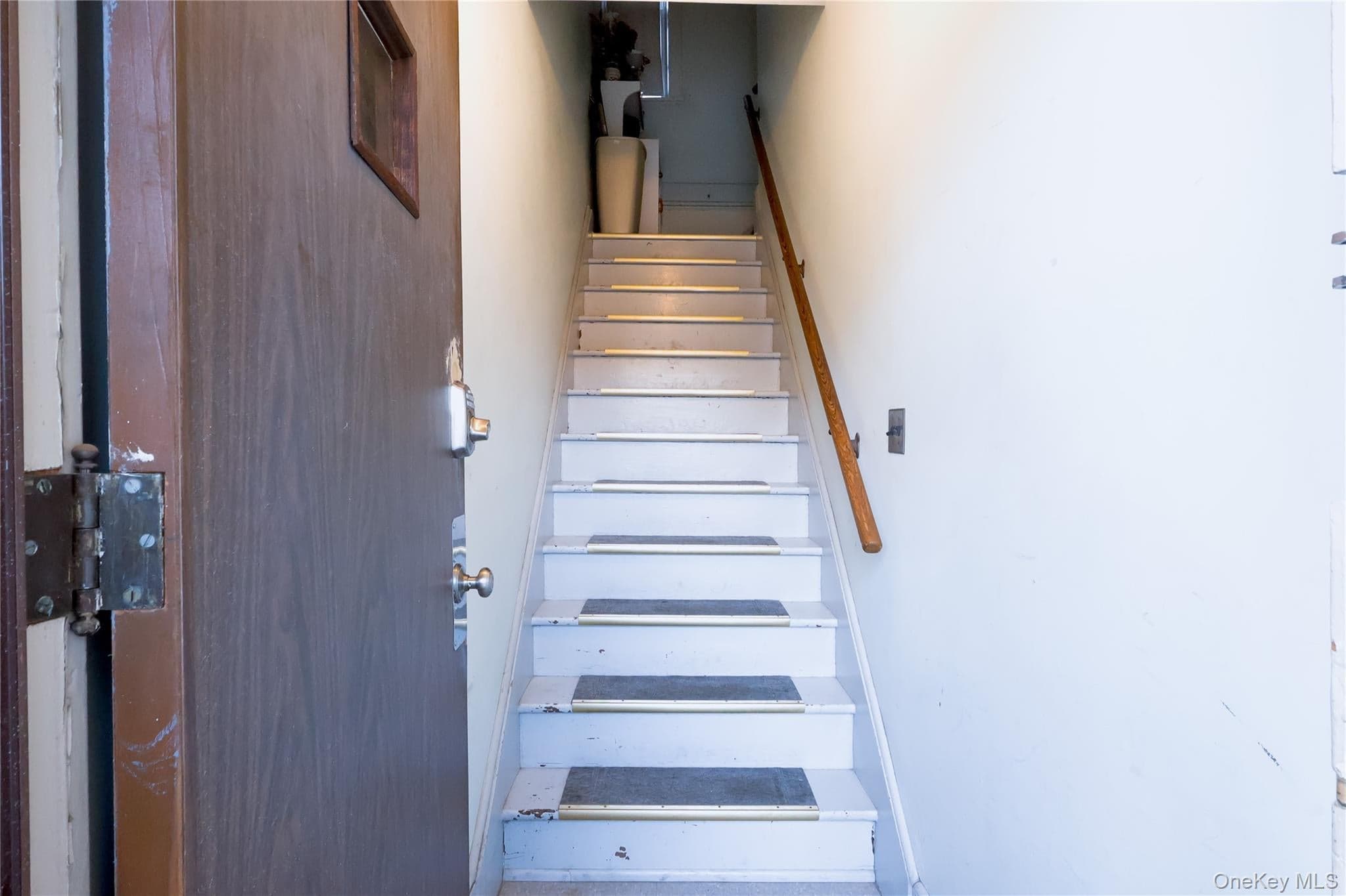 26 Villa Avenue thumbnail 3