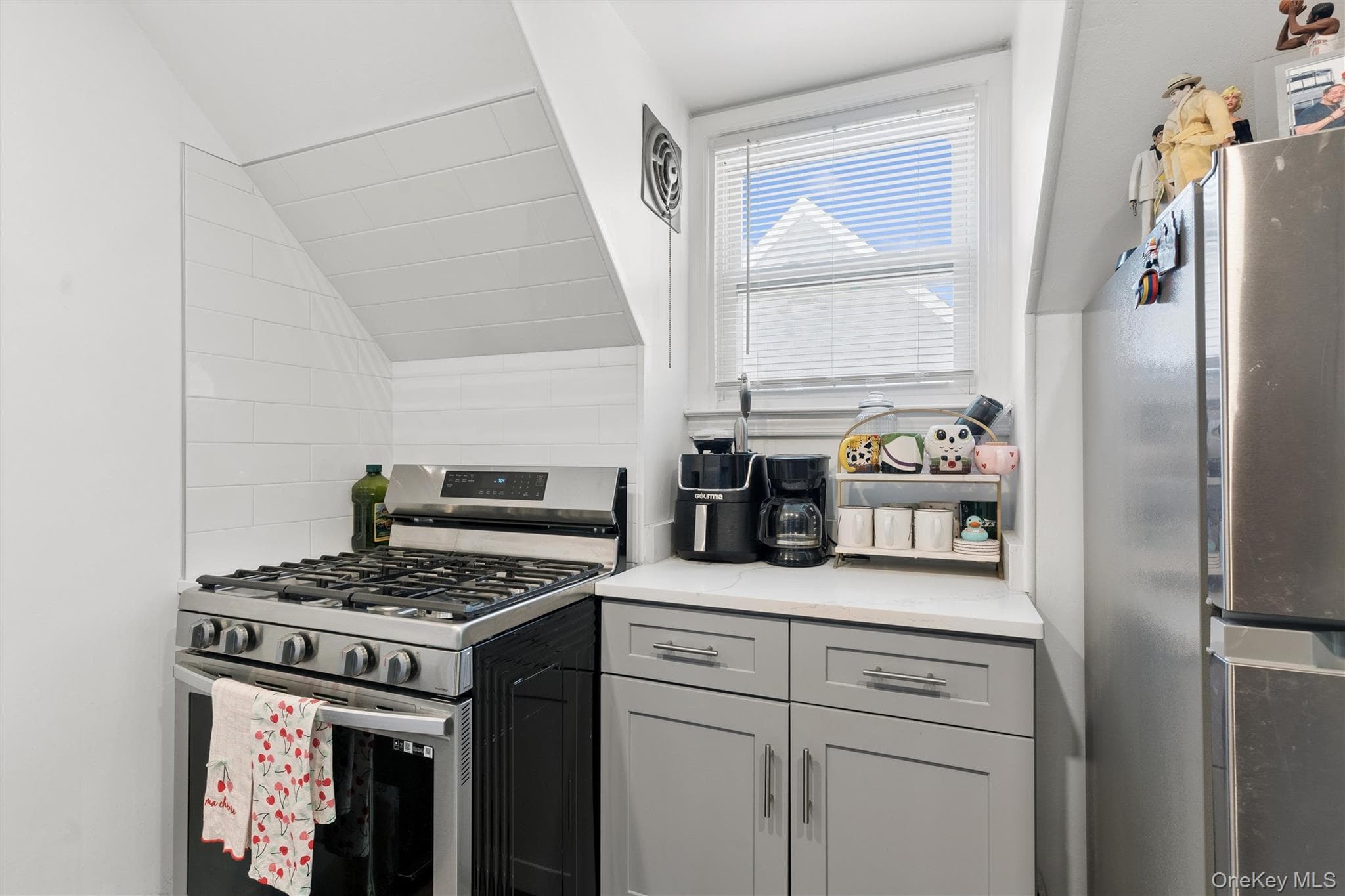 163 Beech Street thumbnail 18