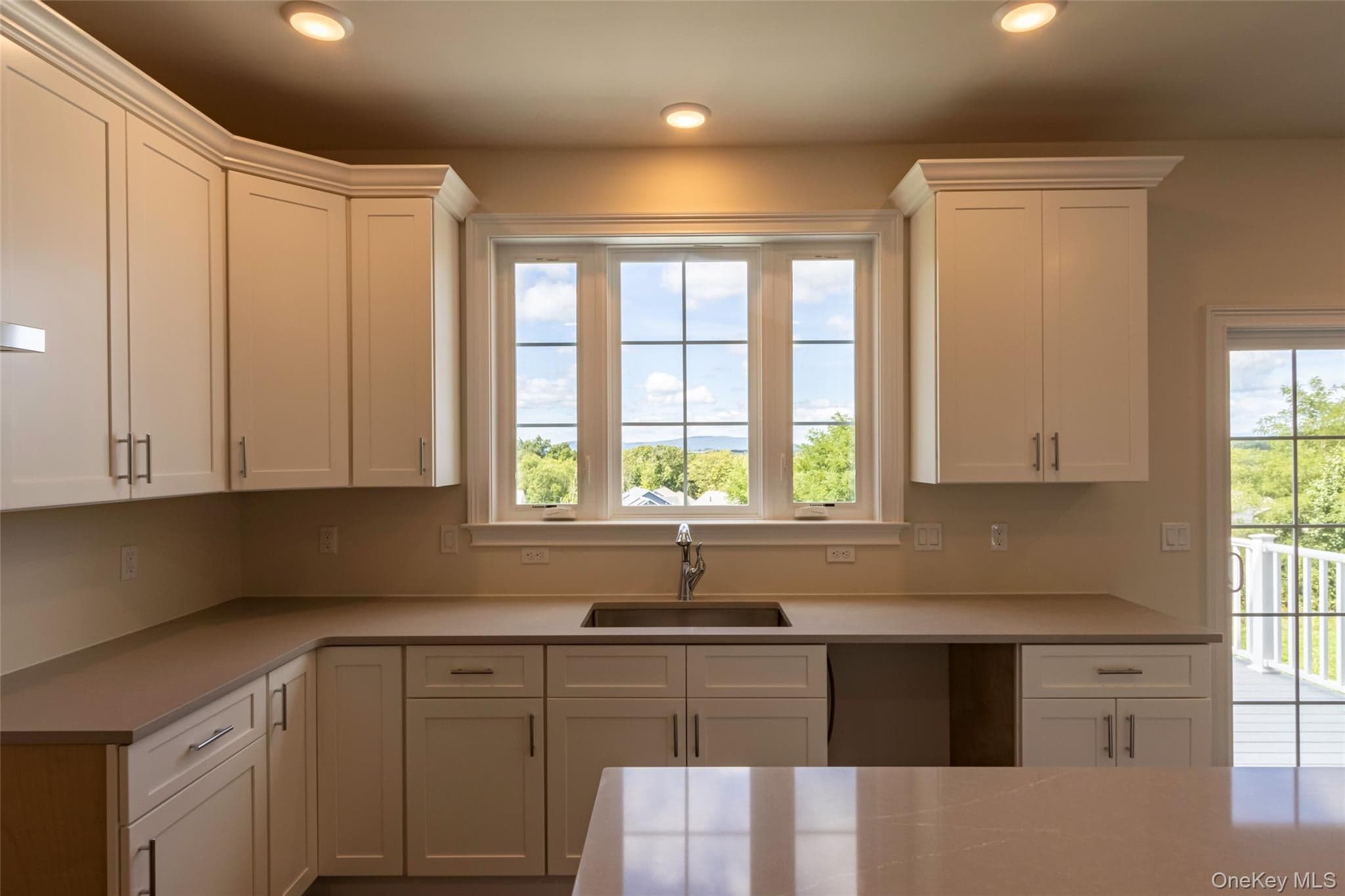47 Dartmouth Drive thumbnail 19