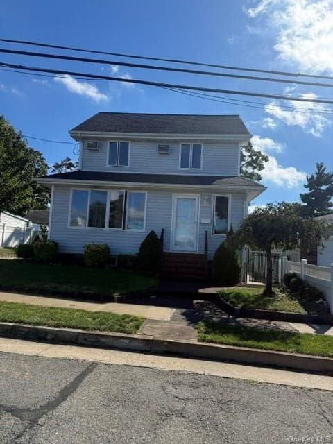 104 W Lincoln Avenue thumbnail 3