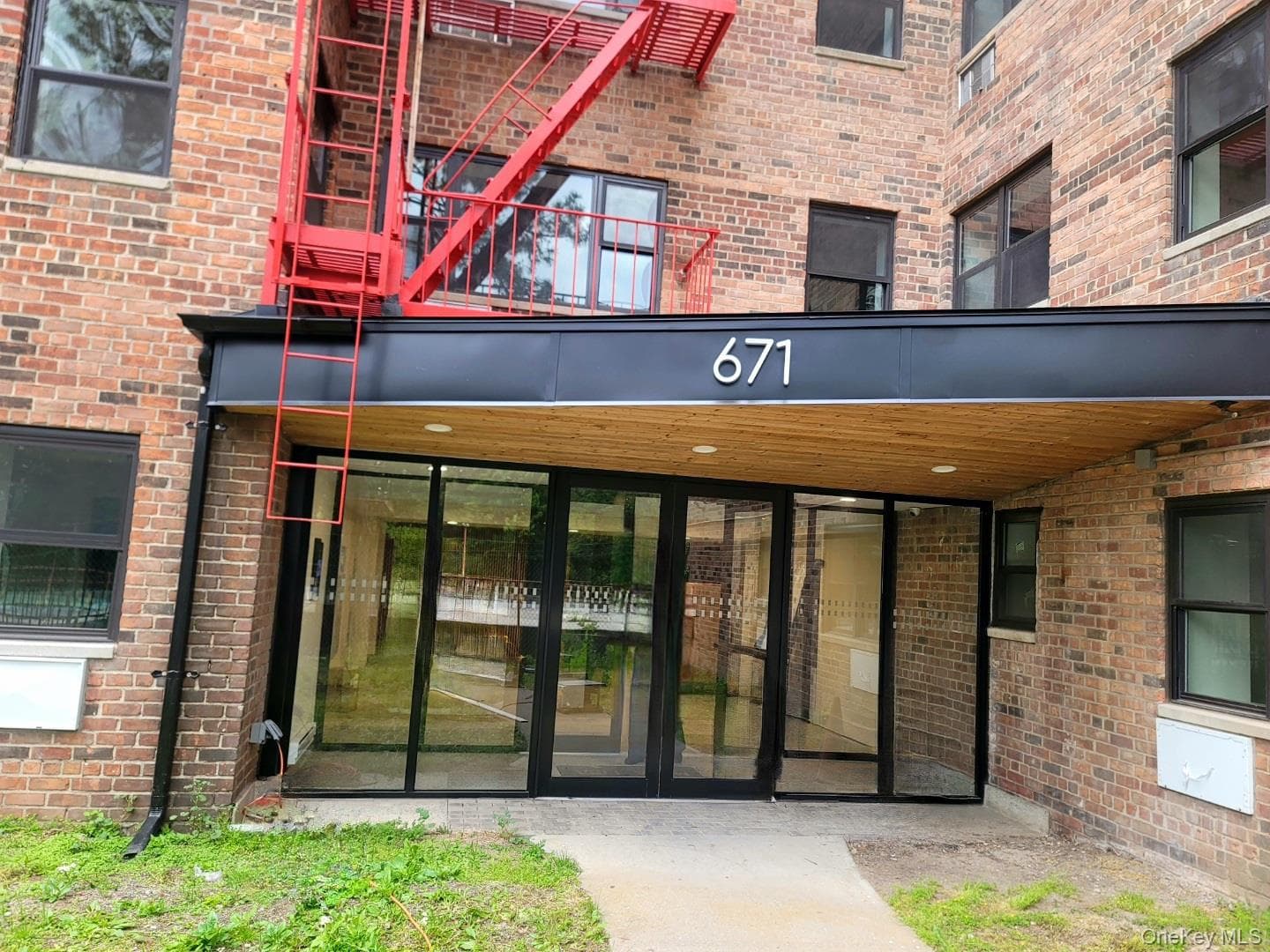 671 Bronx River Road Unit: 4N, Yonkers