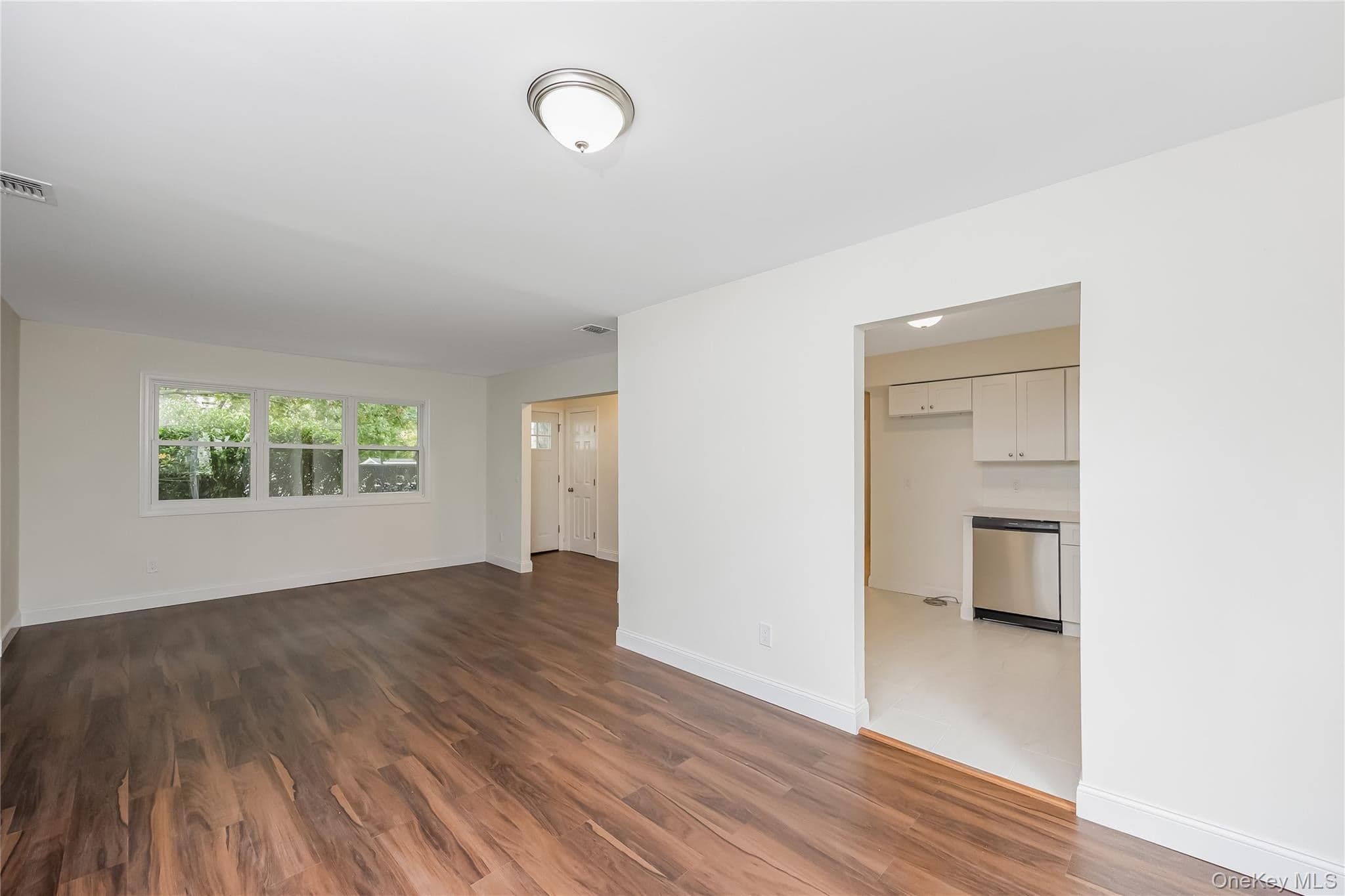 1182 E 3rd Avenue thumbnail 8