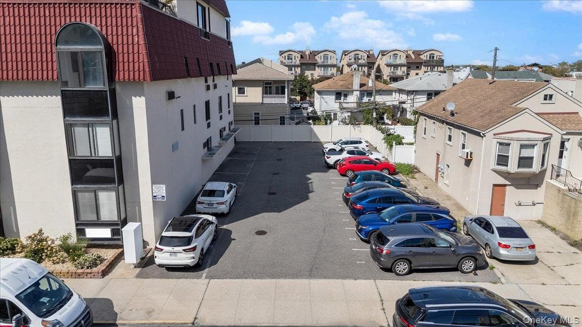 425 Shore Road Unit: 2D thumbnail 25