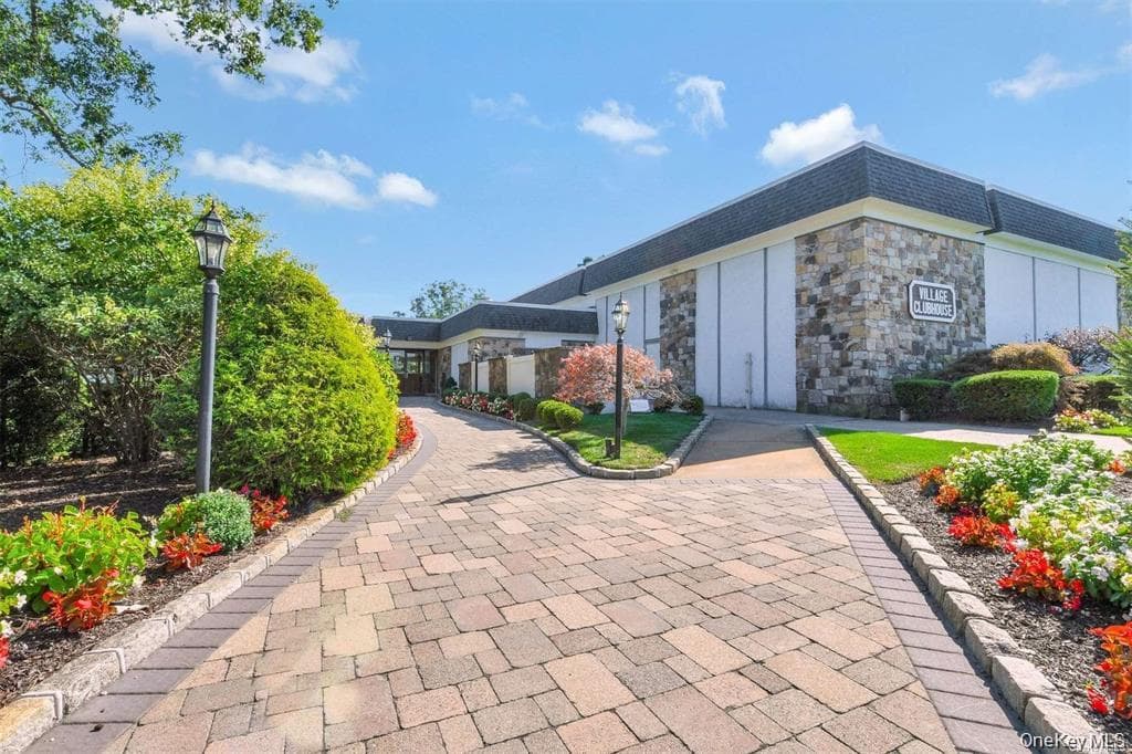 395 Woodbridge Drive Unit: E thumbnail 12