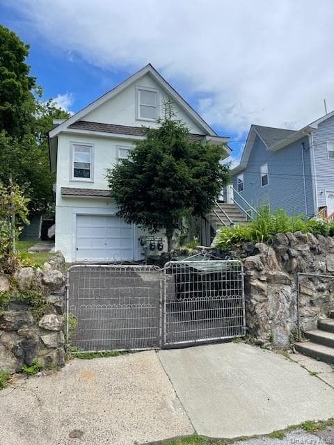 7 Sweezy Avenue photo 1