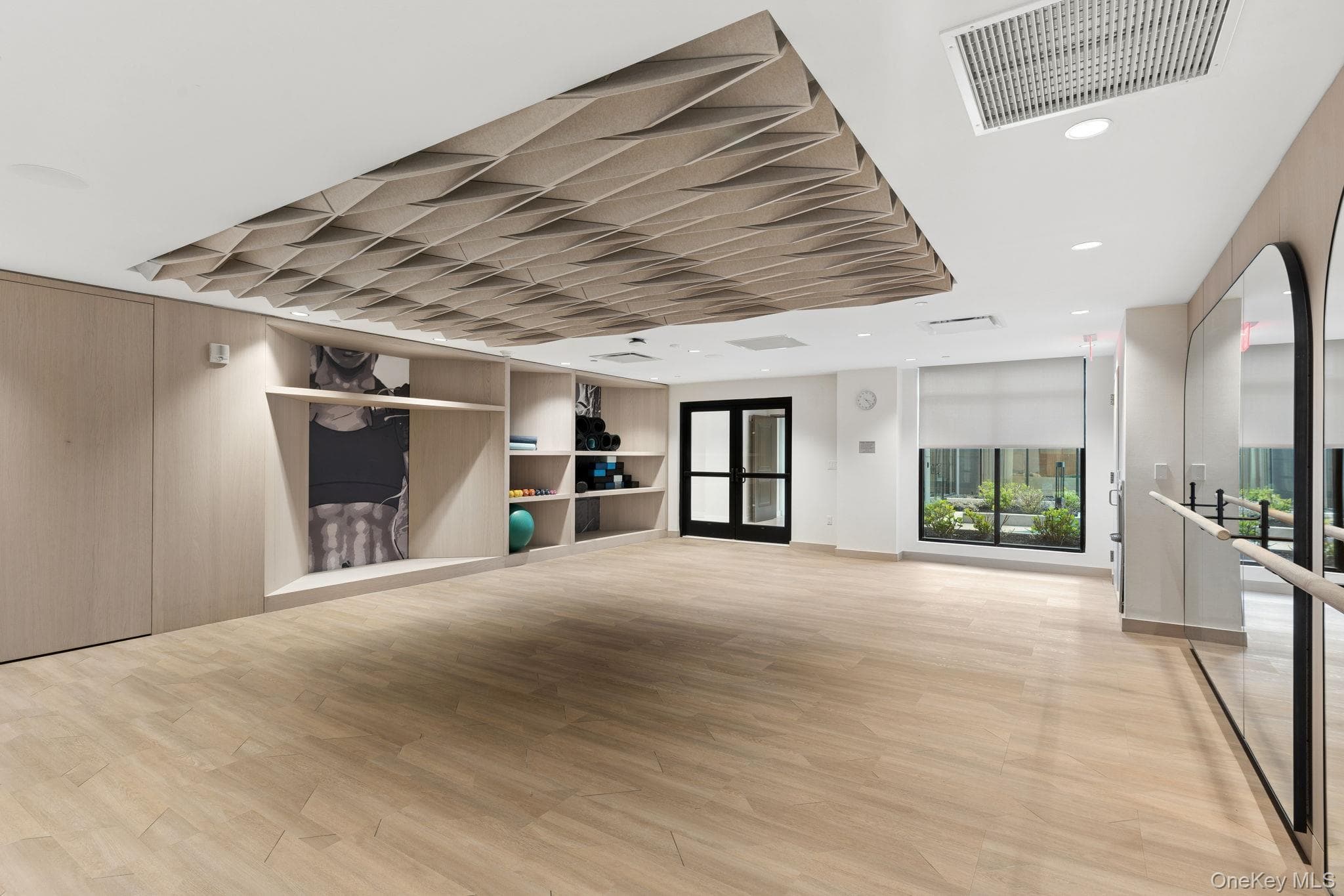 100 Boardwalk Unit: 904A thumbnail 40