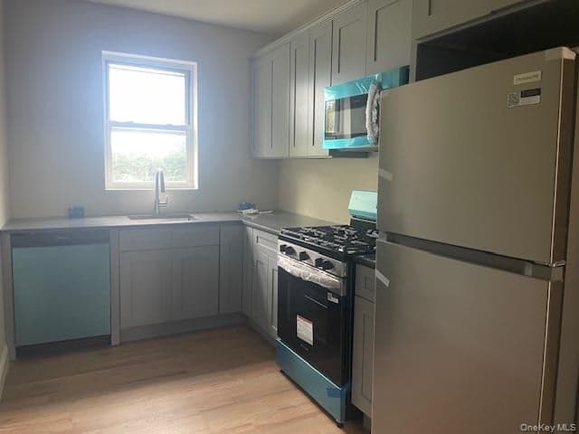 1385 Broadway Unit: A31 thumbnail 5