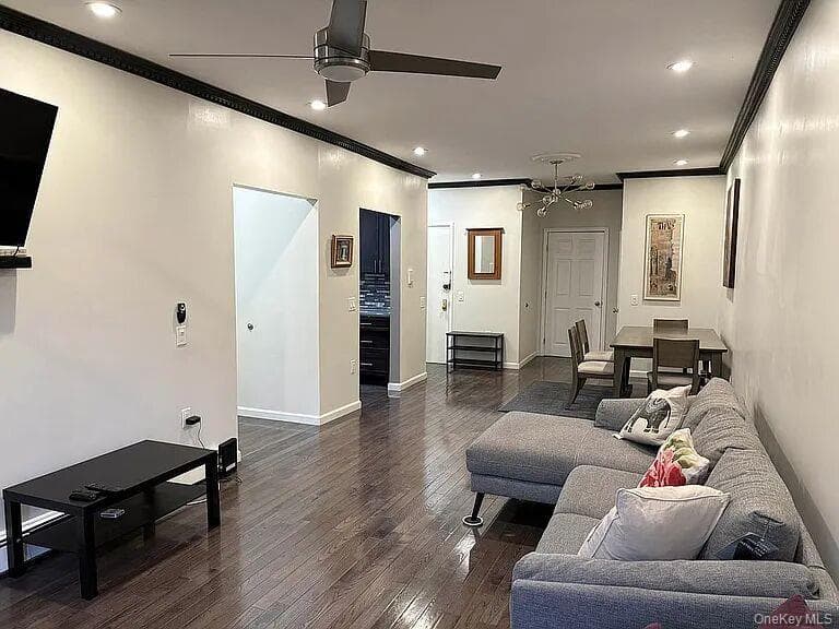 756 Macdonough Street Unit: E1 thumbnail 3