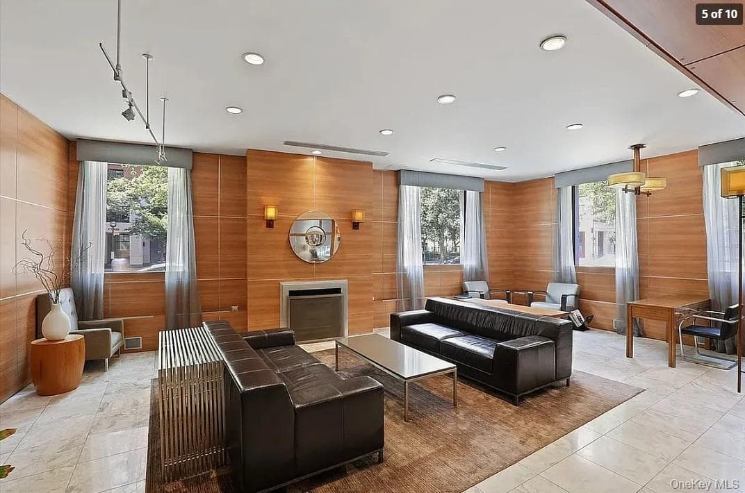 280 Rector Place Unit: 9H thumbnail 7