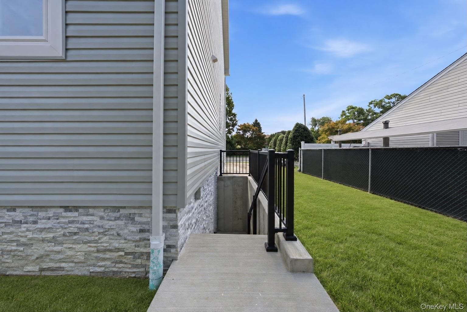 136 Udall Road thumbnail 33