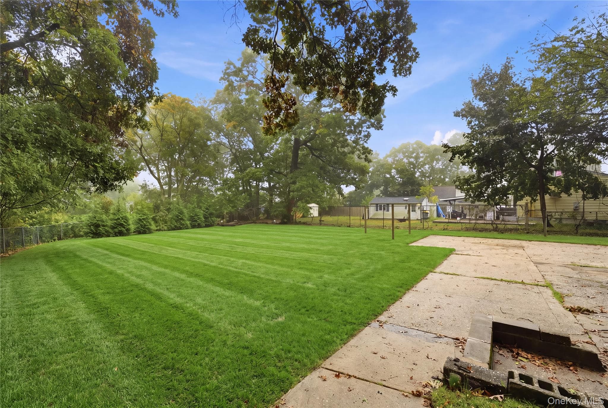 165 Berkshire Drive thumbnail 35