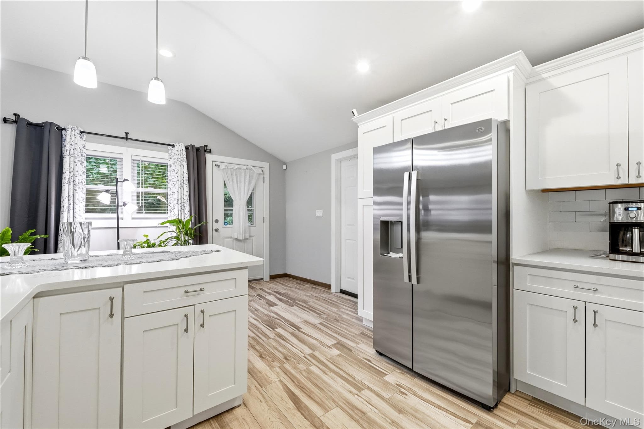 165 Berkshire Drive thumbnail 15