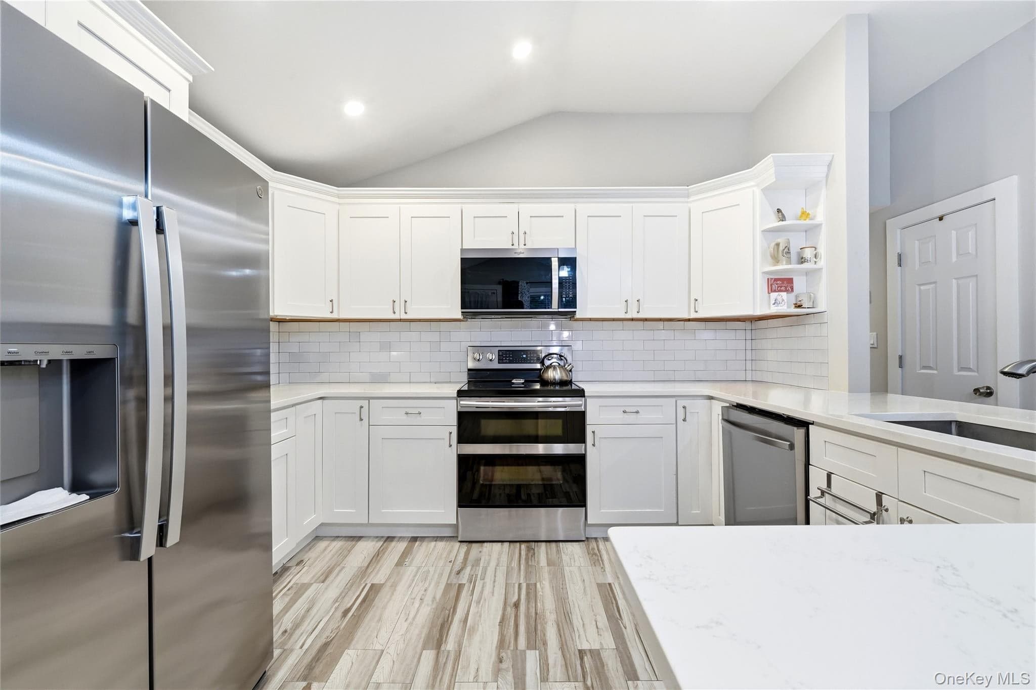 165 Berkshire Drive thumbnail 16