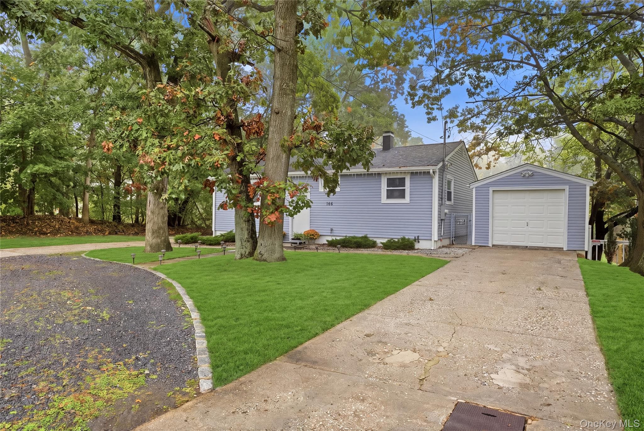165 Berkshire Drive thumbnail 11