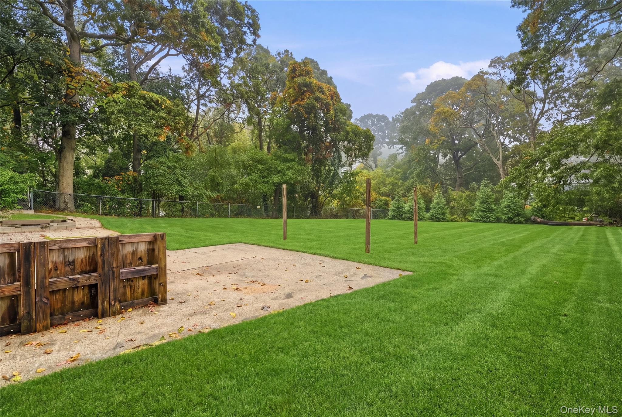 165 Berkshire Drive thumbnail 33