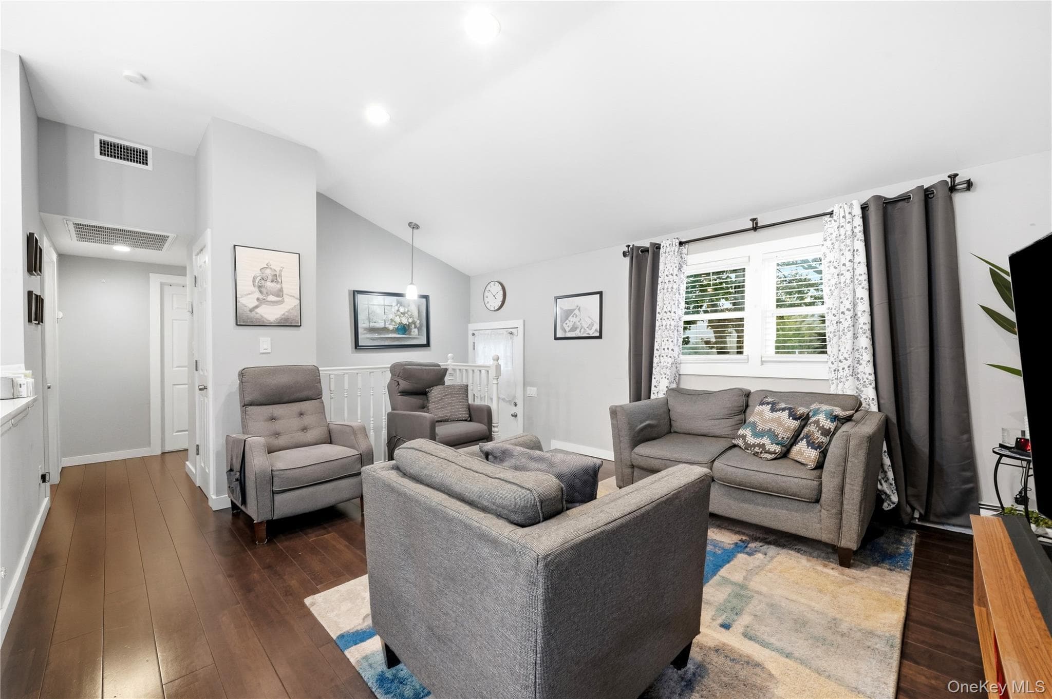 165 Berkshire Drive thumbnail 3