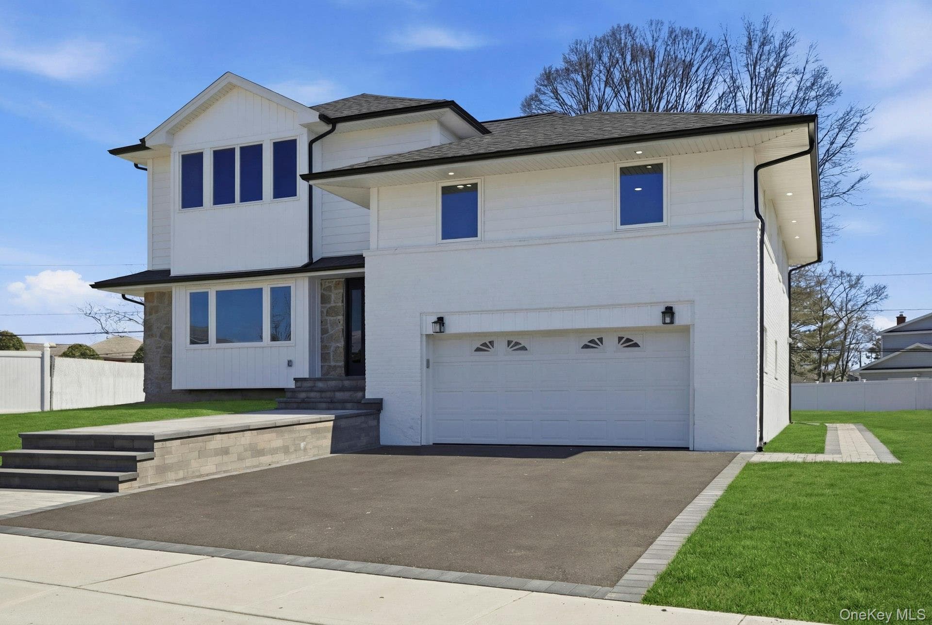 2040 Wellington Court thumbnail 2