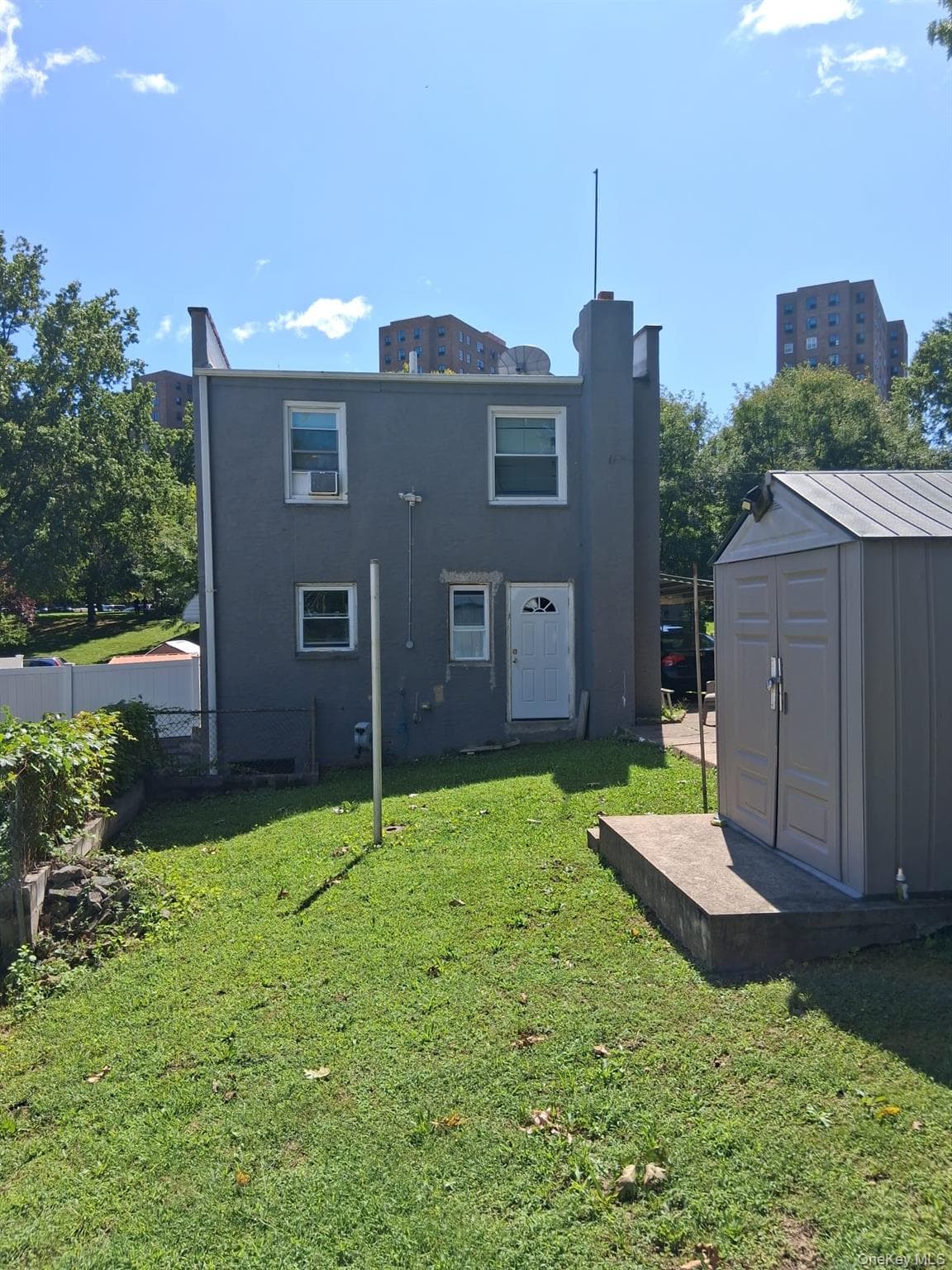 1131 Grenada Place thumbnail 8