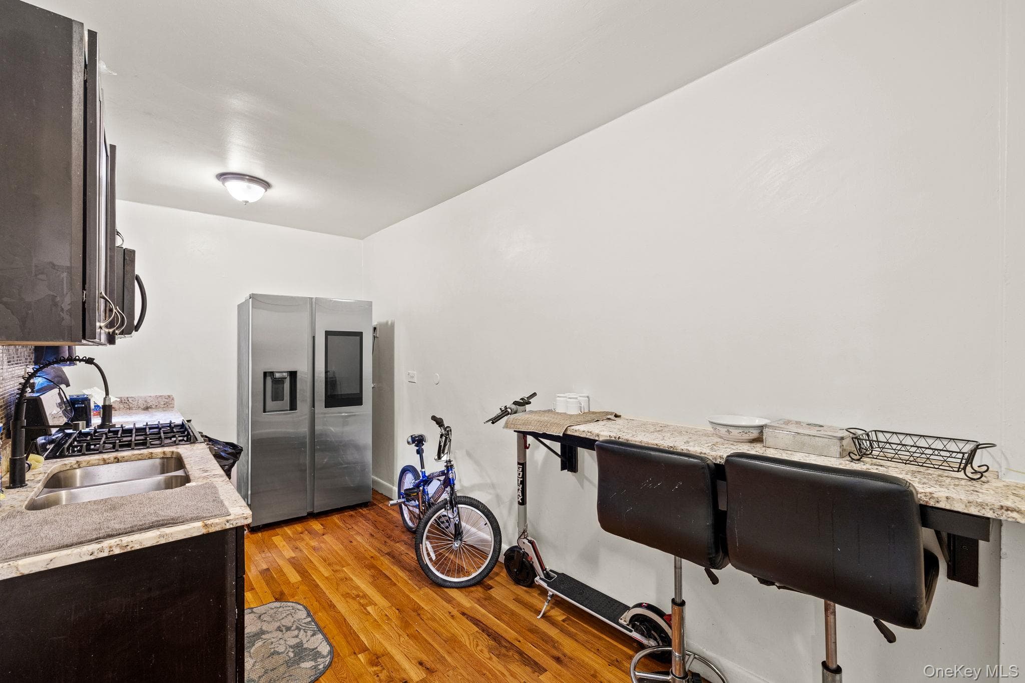 2105 Wallace Avenue Unit: 5A thumbnail 8